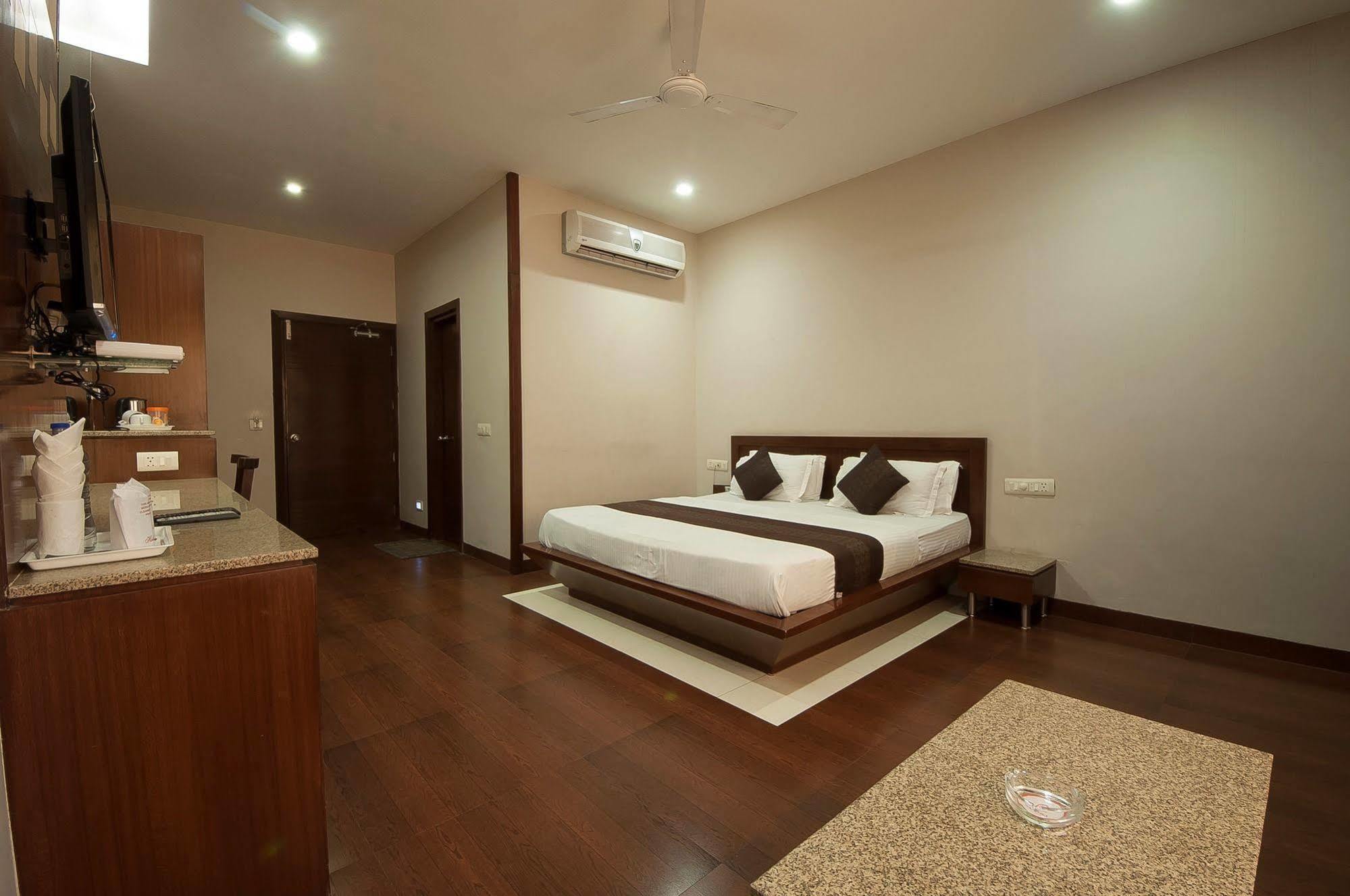 Fabhotel Basera Amritsar Luaran gambar